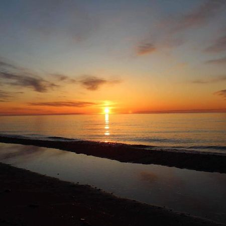 Le Phare Des Dunes Tracadie Buitenkant foto